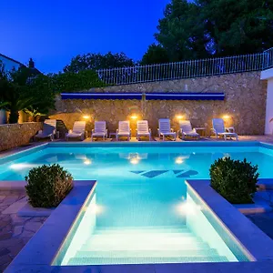 Boutique Paula Bed & Breakfast